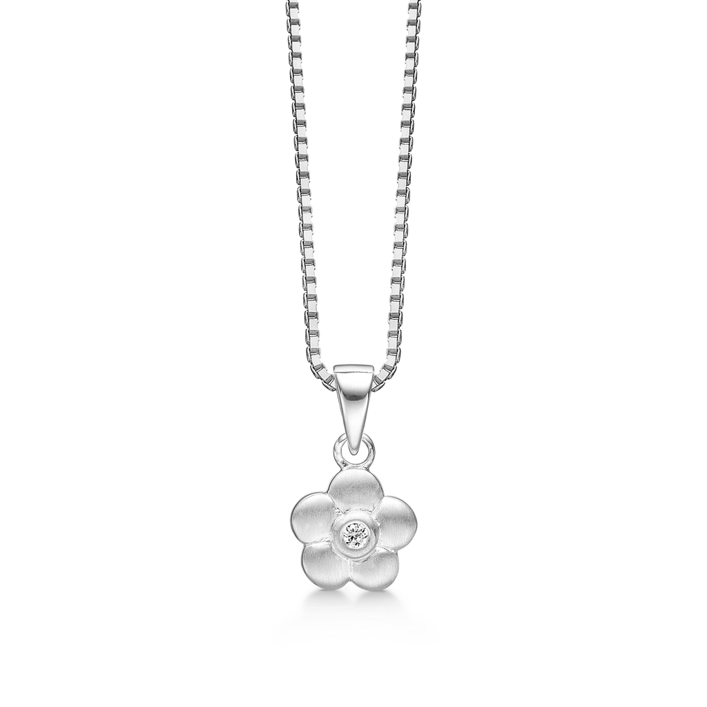 Sølv halskæde blomst mat med syntetisk cubic zirconia.  Kæden er længde 38 cm.