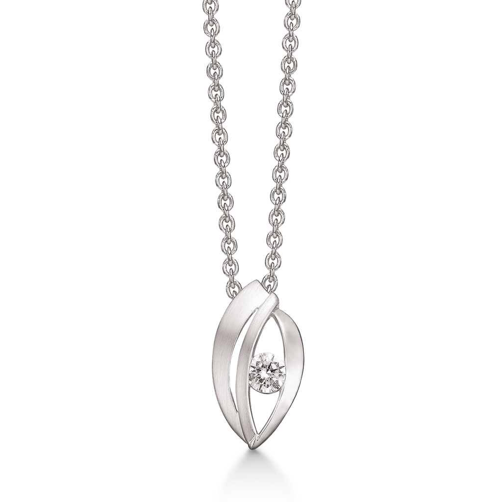 Sølv halskæde rhodineret  øje mat med streg og syntetiske cubic zirconia.  Kæden er rhodineret sølv i længde 42-45 cm.