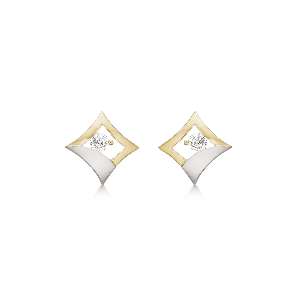 Guld ørestikker