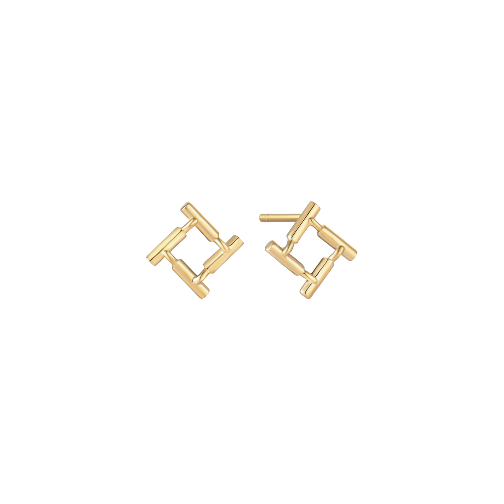 Guld ørestikker