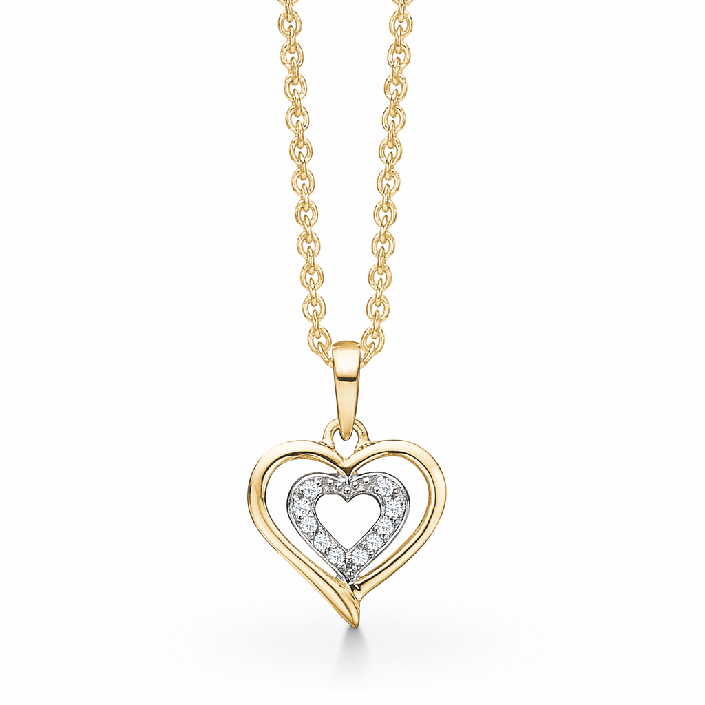 14 kt. guld Halskæde med vedhæng dobbelt hjerte med syntetisk cubic zirconia i det inderste. Kæden er forgyldt sølv i længde 42-45 cm.